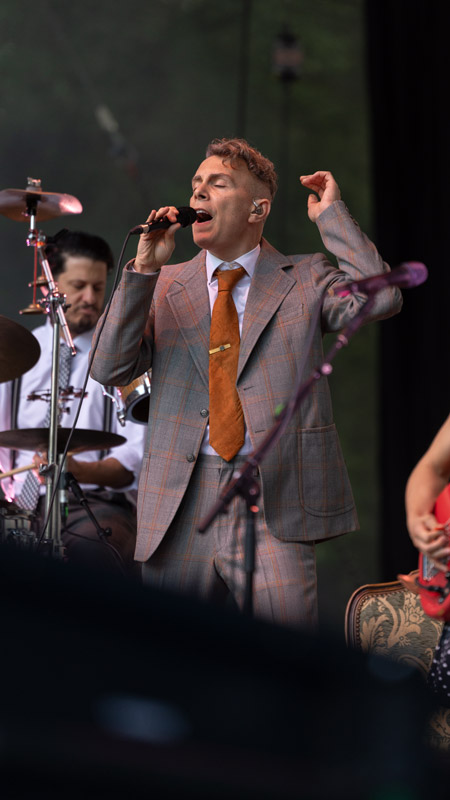Asaf Avidan beim Konzert auf dem Festival Schallkultur in Weimar