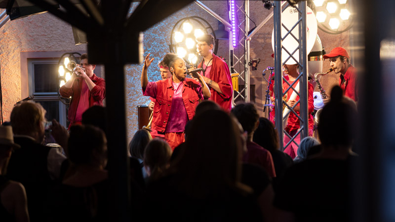 Moop Mama live im Erbenhof beim Festival Schallkultur Weimar
