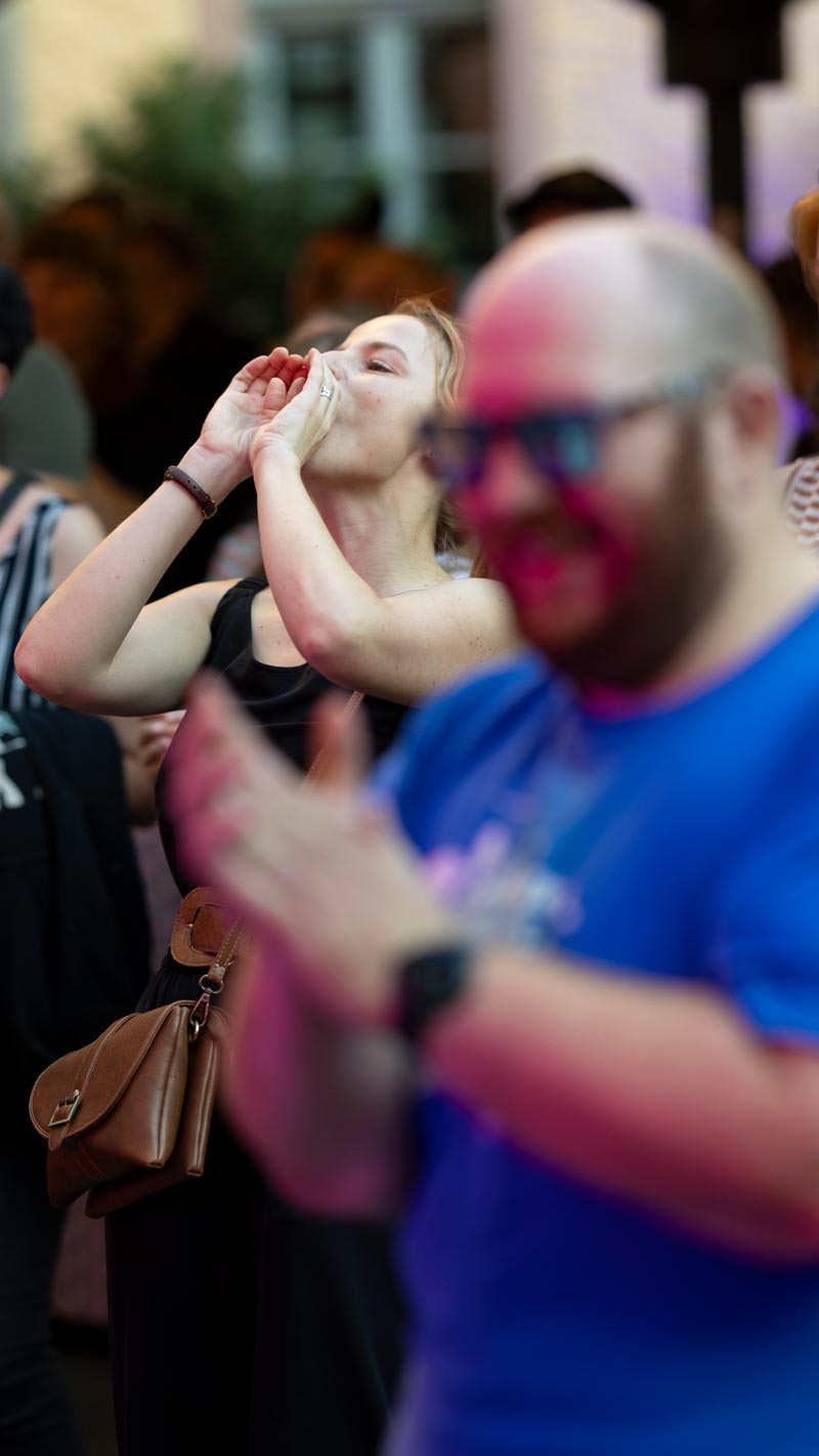 Begeistertes Publikum beim Festival Schallkultur in Weimar